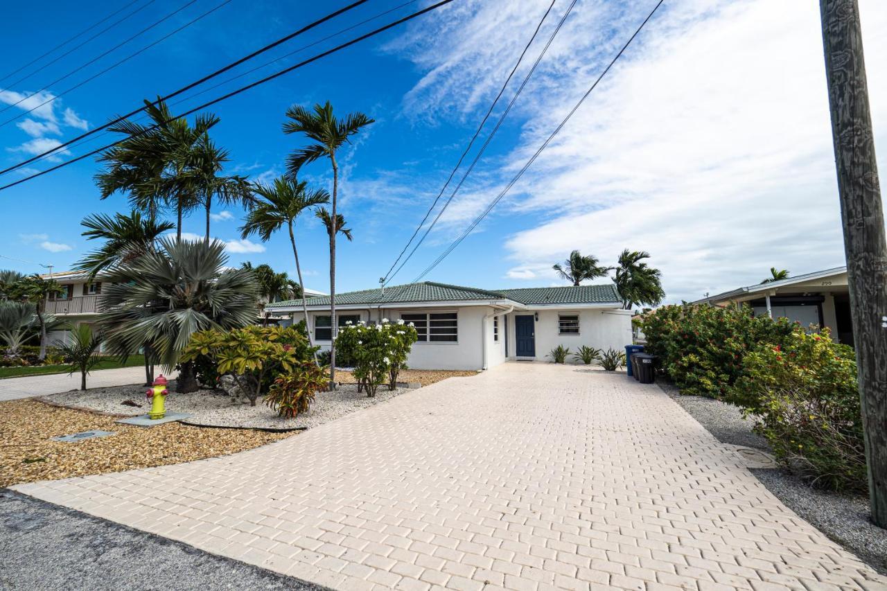 Newly Renovated 3Br2Ba Duplex With Private Dock Villa Key Colony Beach Exterior photo