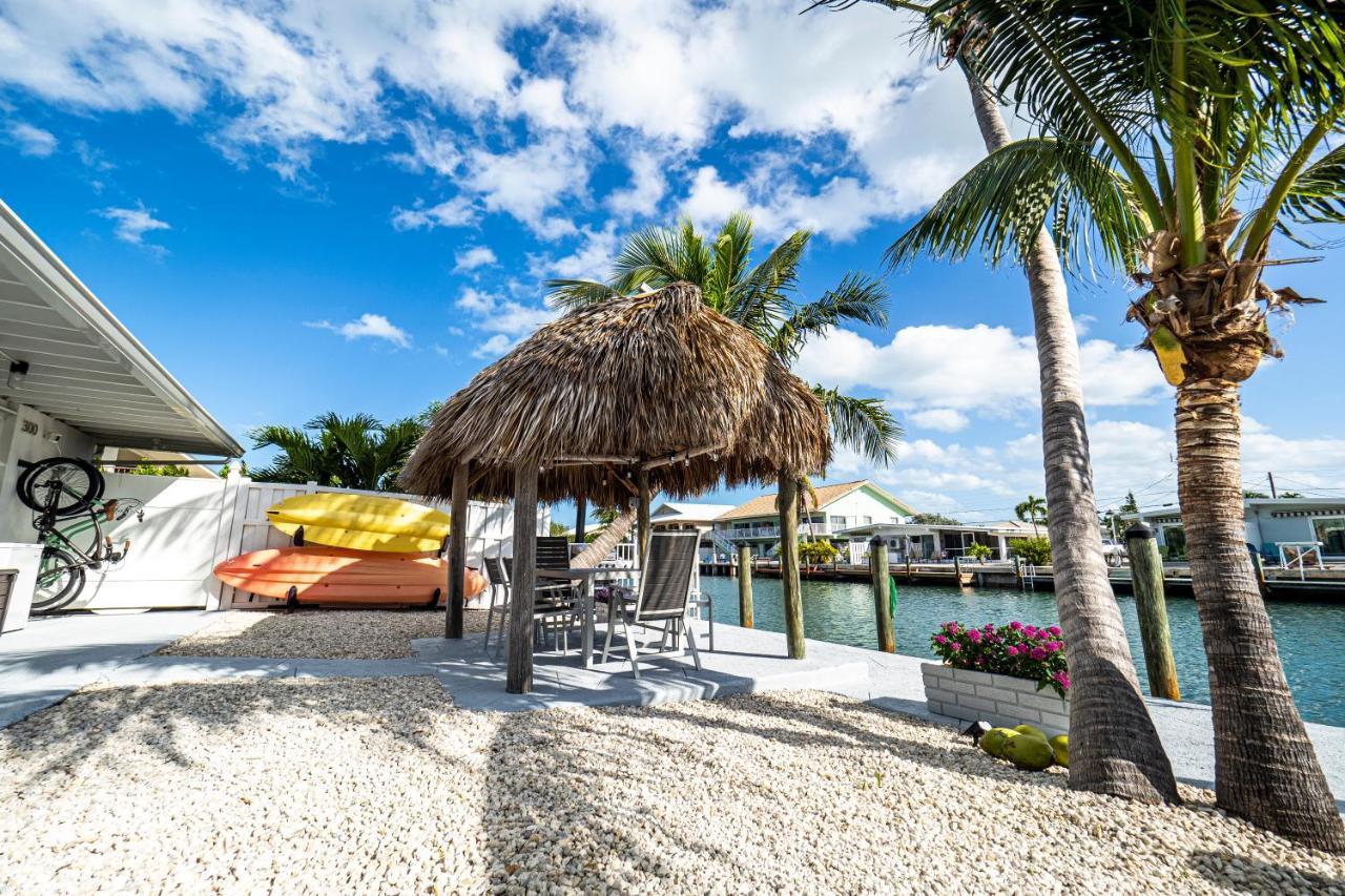 Newly Renovated 3Br2Ba Duplex With Private Dock Villa Key Colony Beach Exterior photo