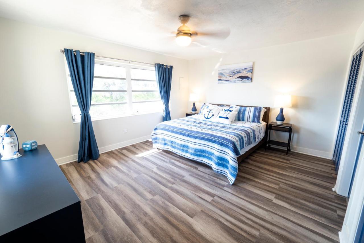 Newly Renovated 3Br2Ba Duplex With Private Dock Villa Key Colony Beach Exterior photo