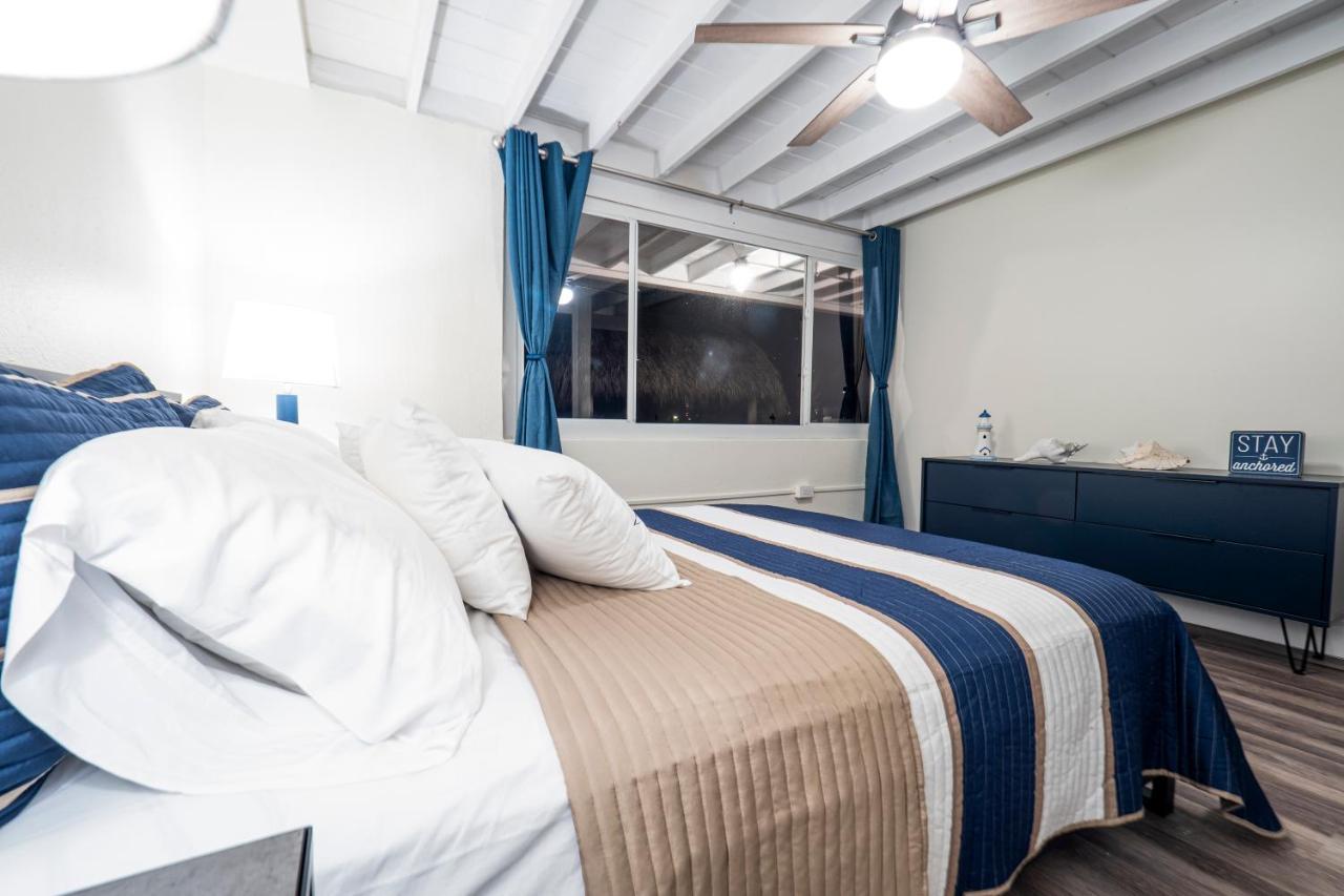Newly Renovated 3Br2Ba Duplex With Private Dock Villa Key Colony Beach Exterior photo
